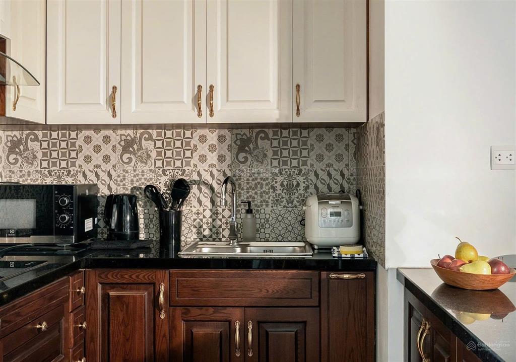 Cho thuê căn hộ dịch vụ homestay 45m2 giá 9 triệu. vị trí gần bờ hồ, nhiều diện tích để lựa chọn