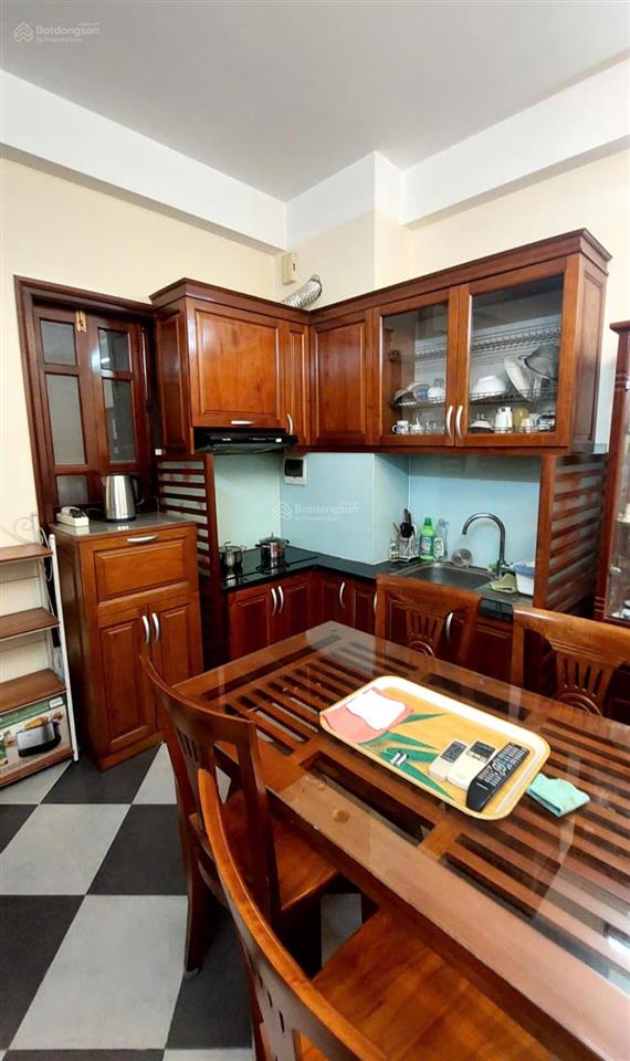 Cho thuê căn hộ dịch vụ homestay 45m2 giá 9 triệu. vị trí gần bờ hồ, nhiều diện tích để lựa chọn