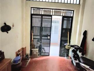 Bán nhà văn hội, rất gần học viện tài chính 50m2, dân xây 4 tầng, sổ đỏ vuông vắn, đầu tư, giữ tiền
