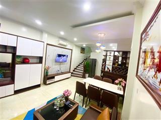 Bán nhà gần trường tiểu học đức thắng, 50m2, dân xây độc lập 4 tầng, cách ô tô tô tránh 20m, ở ngay