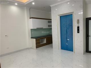 Bán nhà liên mạc 30m2, 5 tầng, có thang máy, pháp lý chuẩn, cách ô tô tránh 10m, giá tốt.