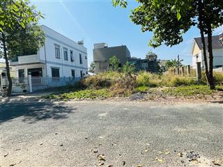 Kẹt tiền sang gấp lại 4 mảnh 806m2 t.cư sổ riêng, giá 180 triệu gần trường chợ kcn 300ha sầm uất