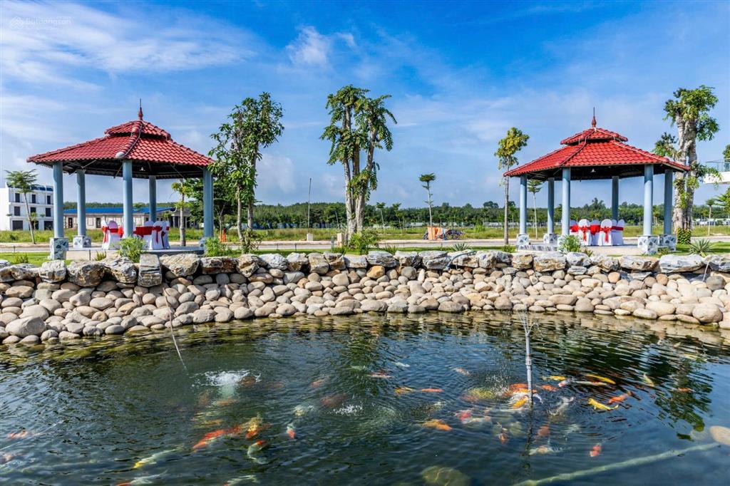 Bán gấp lô đất liền kề khu hồ bơi tràn bờ tại kđt alana city, sổ sẵn, đất đẹp