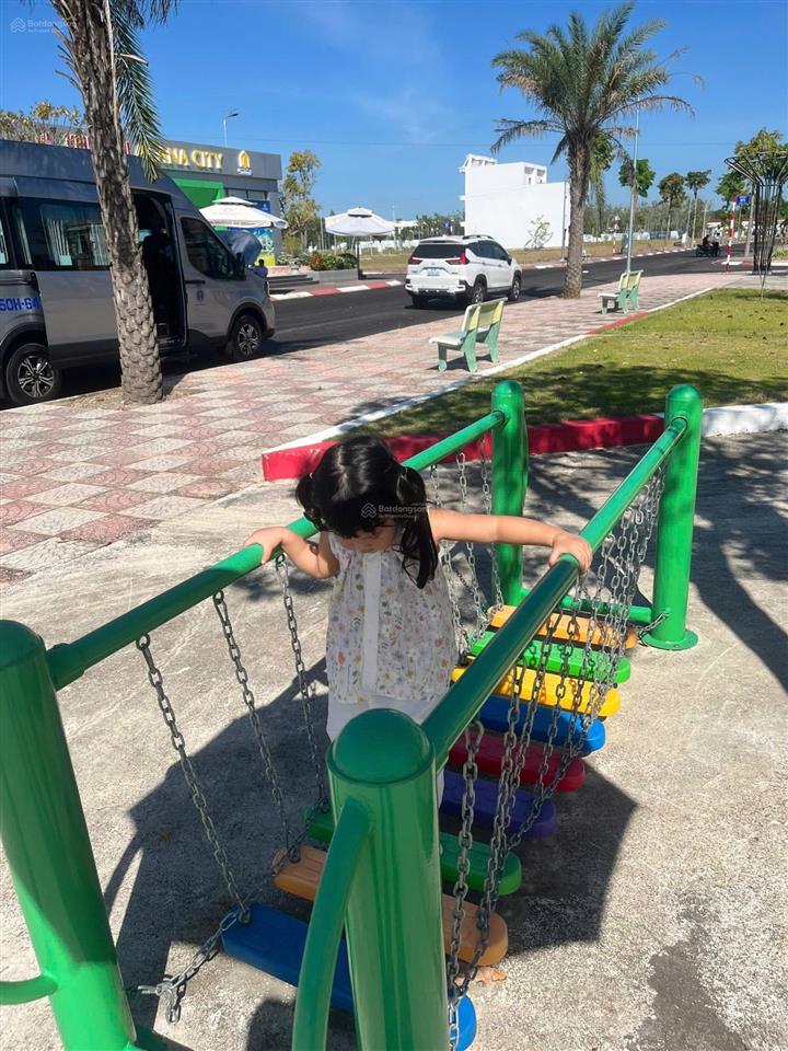 Bán gấp lô đất liền kề khu hồ bơi tràn bờ tại kđt alana city, sổ sẵn, đất đẹp