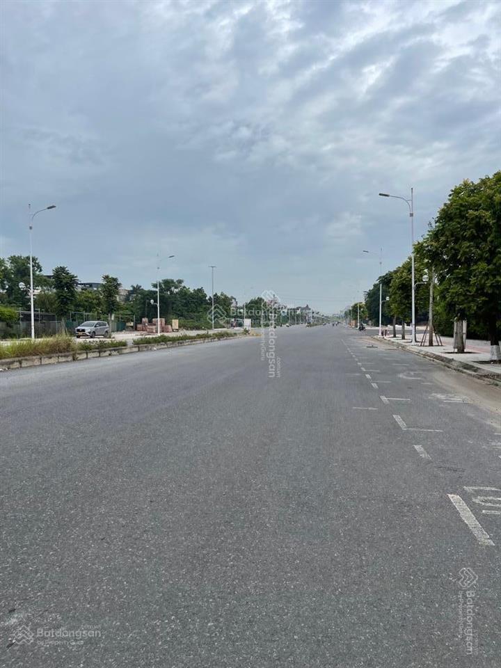 Hiếm! bán đất mp hồng tiến sát cầu thđ vỉa hè kinh doanh đỉnh view hồ nhỉnh 19 tỷ