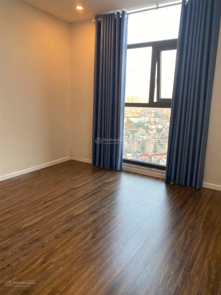 Gia đình cần bán căn góc 3 ngủ 107,6m tầng trung k35 full nội thata