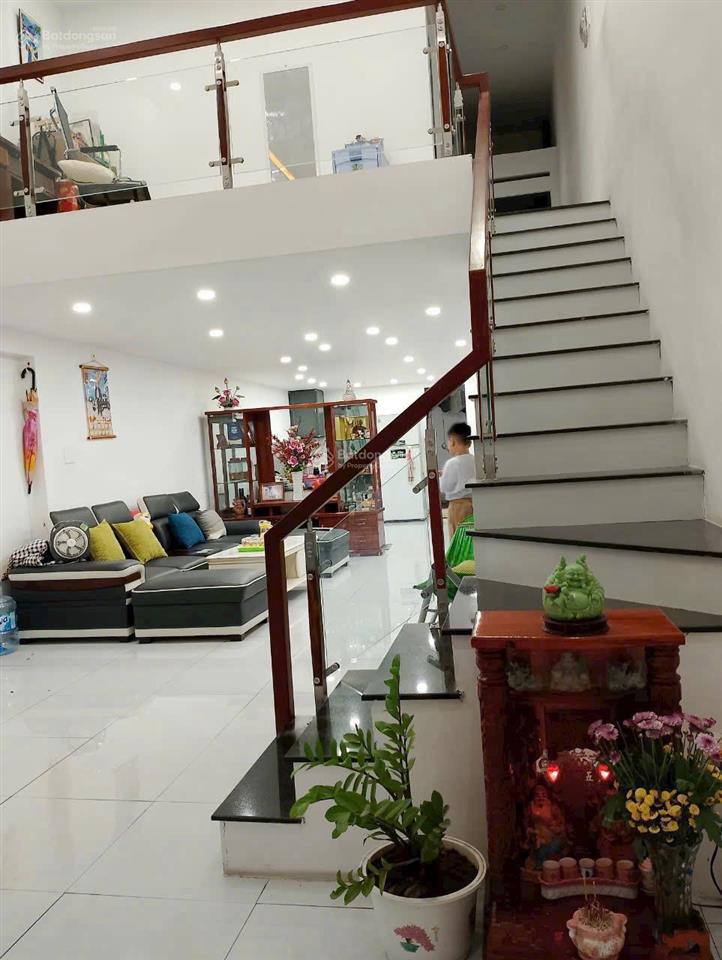 Nhà mặt tiền đường tân hoà 2, hiệp phú 96m2 1tr1l có 3pn 2wc đường 10m giá 8,6 tỷ