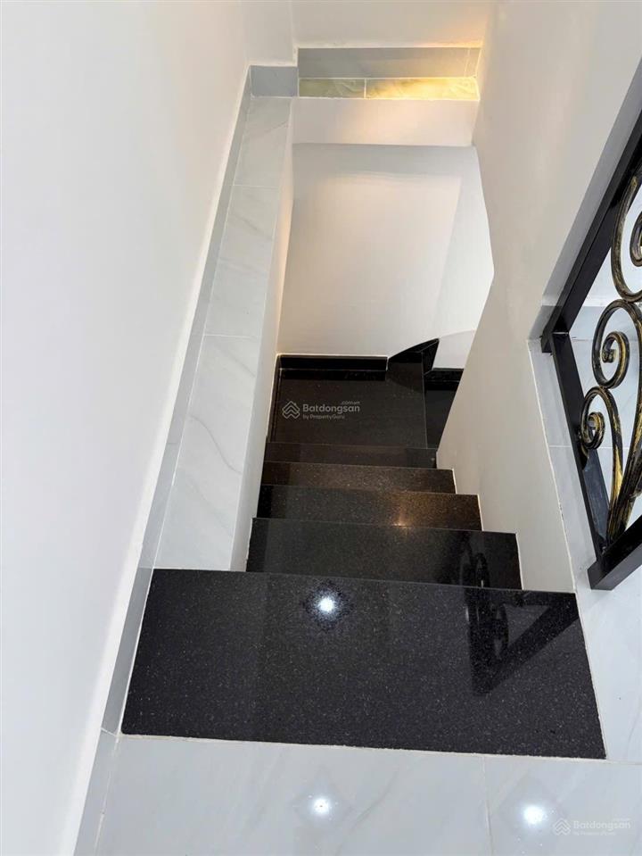 Bán nhà gần cđ công thương 20m2 1 trệt 1 lửng 1 lầu có bản vẽ nội nghiệp giá 1,75 tỷ