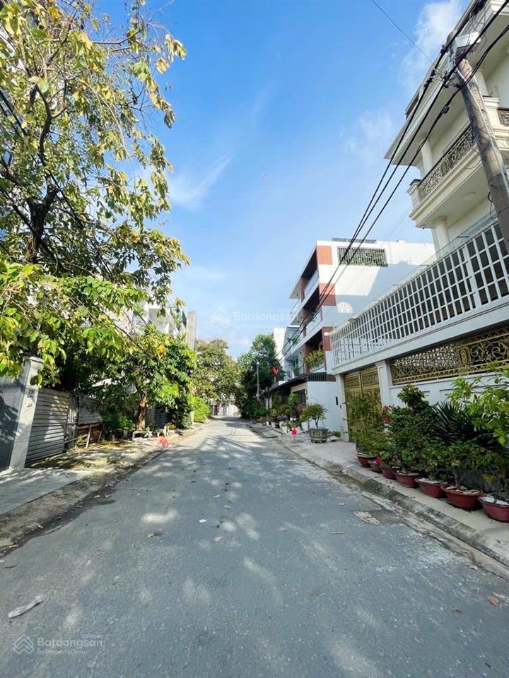Nguyễn văn quá giáp bờ kè, quận 12  diện tích 5 x 27m, công nhận 135m²  giá bán 7.39 tỷ