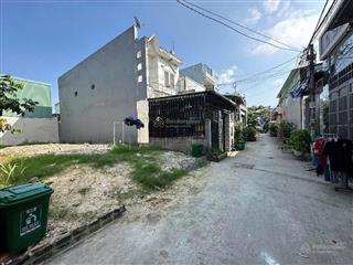 Bán đất ngay chợ đường hà huy giáp
120m2(6x20)  3,85 tỷ  thổ cư 100m2  hệ số cây dựng 3.5