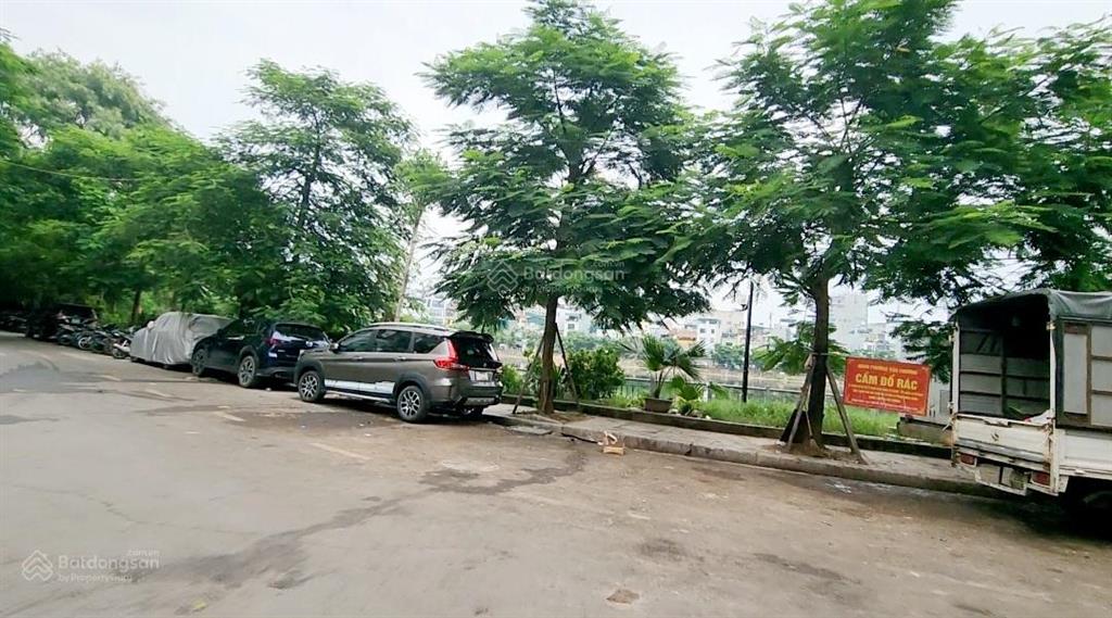 Mảnh đất đẹp ven hồ linh quang, đống đa. ô tô tránh kinh doanh tốt, 420m mt 12m chỉ 215 triệu/m.