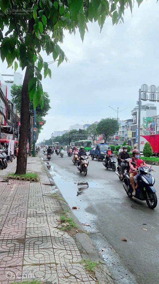 Giảm 500 tr rẻ nhất khu vực hẻm xe tải trường chinh 6,8x20m, chỉ 53 triệu/m2, thích hợp làm chdv