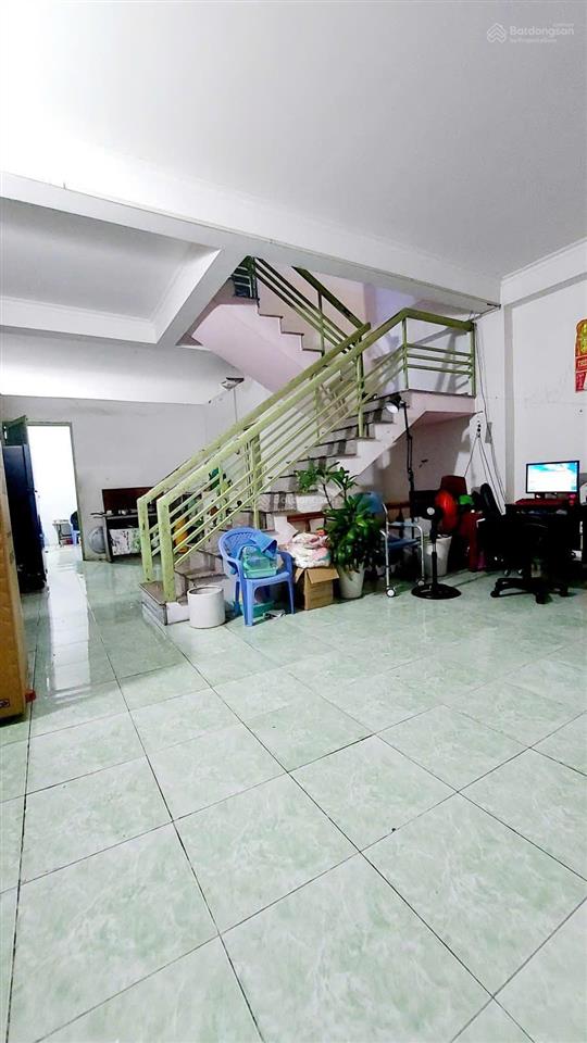 Giá tốt nhất, nhà 4 tầng, 5.8x17.5m, hẻm xe hơi khu an ninh, giá chỉ 52 tr/m2