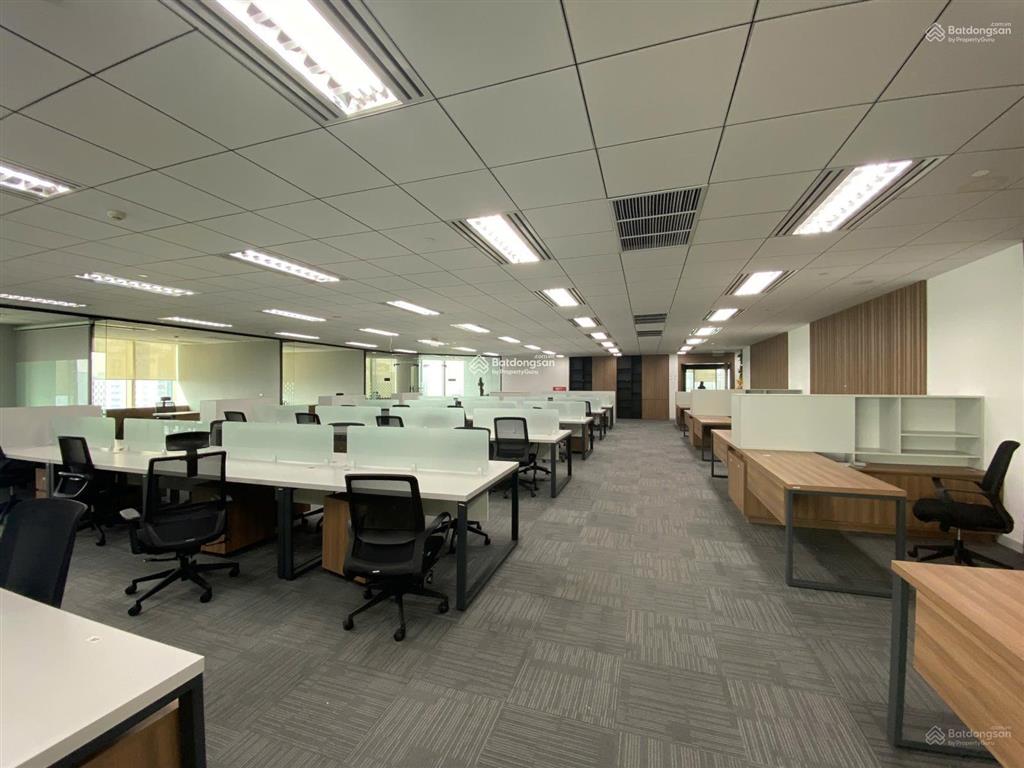 Cho thuê văn phòng tại trần thái tông, 22 triệu, 120m2, giá siêu hời.  0982 908 ***