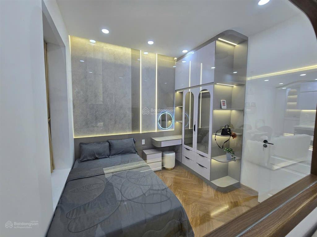 Cần bán nhanh căn hộ sky garden, pmh, q7 nhà đẹp, nội thất cao cấp.  0911 090 *** em huân