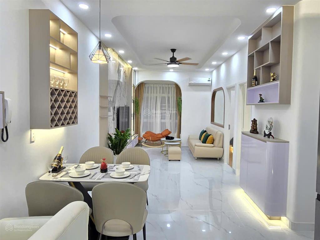 Cần bán nhanh căn hộ sky garden, pmh, q7 nhà đẹp, nội thất cao cấp.  0911 090 *** em huân