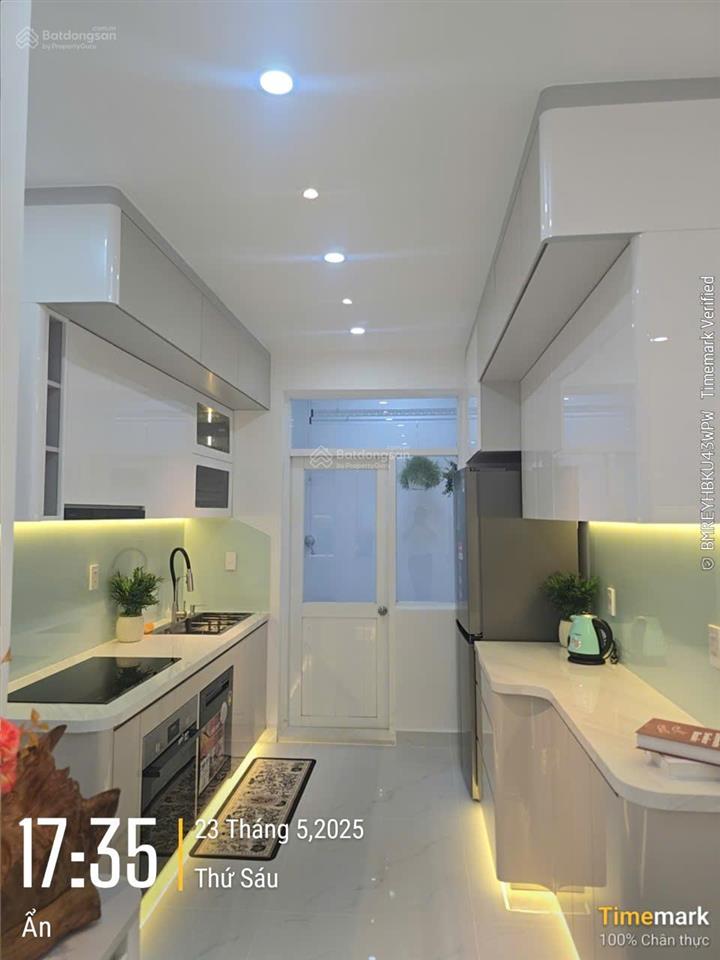 Cần bán nhanh căn hộ sky garden 3, pmh, q7, nhà mới 100% 2pn  2wc.  0911 090 ***
