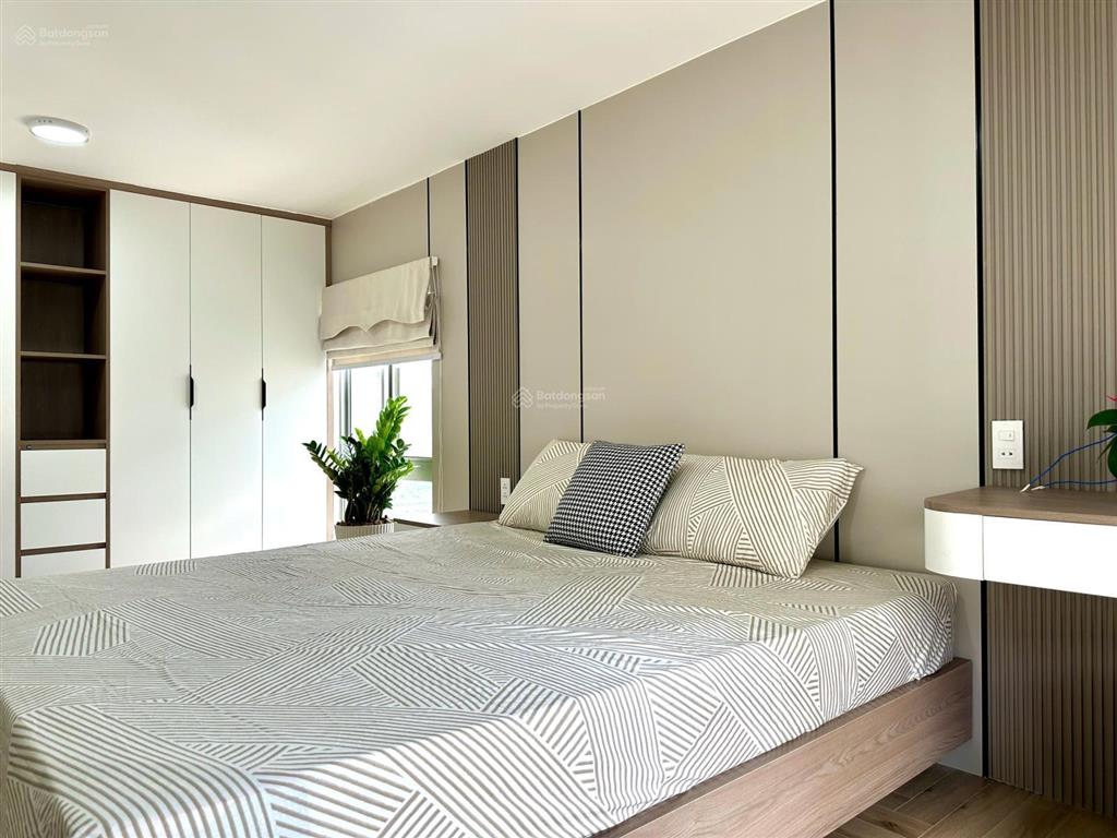 Cần bán duplex sky garden  pmh  q7, nhà đẹp, căn góc, mới 100%.  0911 090 *** em huân