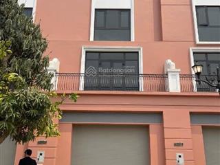 Bán nhanh căn shop có mặt tiền 6m duy nhất ở cạnh tttm vincom. vốn chỉ cần 4,3 tỷ.  0868 926 ***