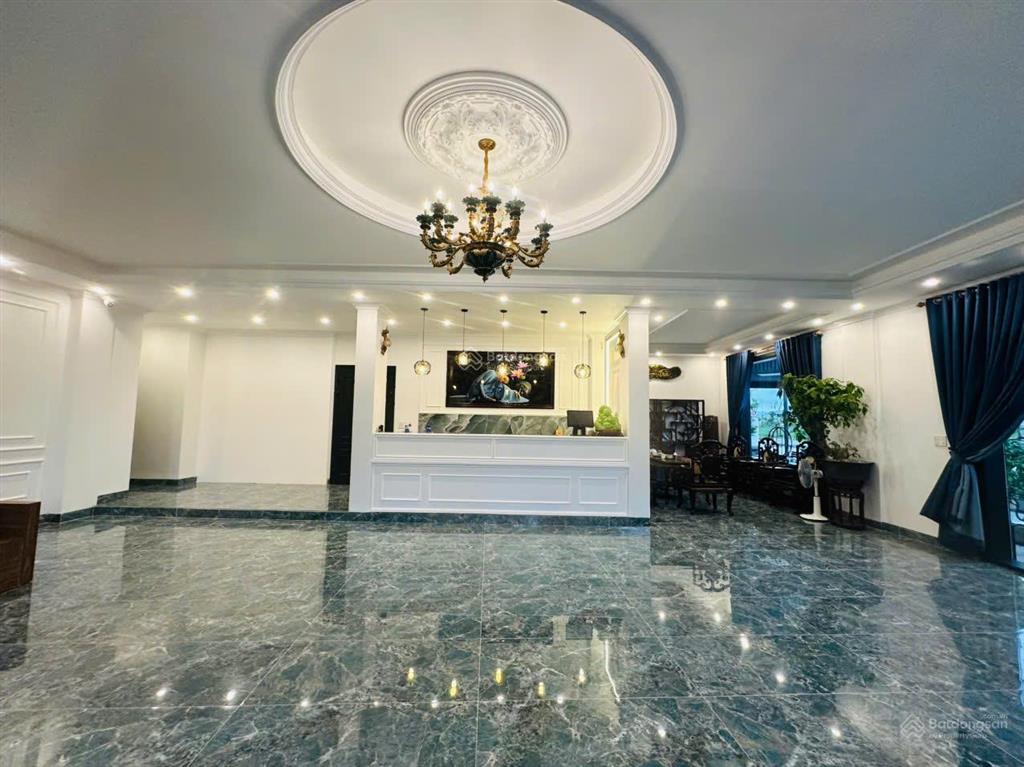 Chính chủ bán khách sạn 6 tầng, khu du lịch cao cấp ao tiên  vân đồn  56 tỷ