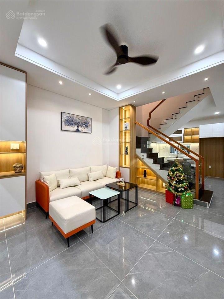 Khu vip phan xích long p.1 phú nhuận 4 tầng btct 4.5x10 m nở hậu 6.8m 8.x tỷ