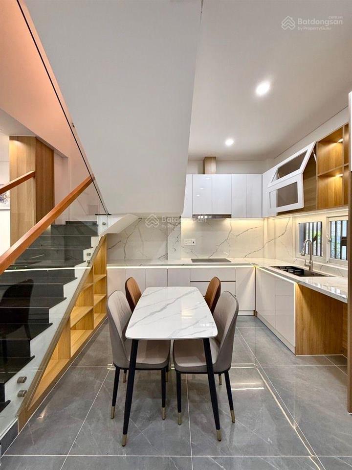 Khu vip phan xích long p.1 phú nhuận 4 tầng btct 4.5x10 m nở hậu 6.8m 8.x tỷ