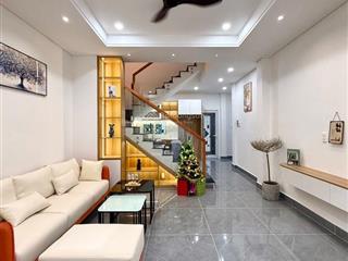 Khu vip phan xích long p.1 phú nhuận 4 tầng btct 4.5x10 m nở hậu 6.8m 8.x tỷ