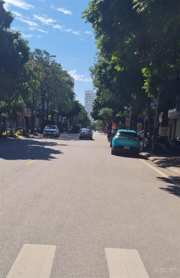 Bán đất giang biênvuông đẹp ô tô thôngvào đấtgần mặt phố mặt tiền rộng105m 13,5 tỷ