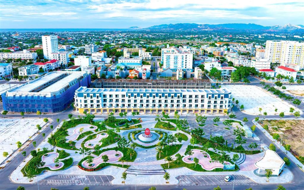 Bán nhà liền kề 4 tầng tại biển bình sơn ocean park phan rang 5,6 tỷ vnd, 81m2, giá cực chất