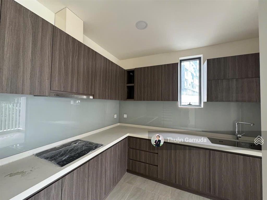 Chỉ 12,5tỷ  dt 160m2  4pn4wc duplex thông tầng diamond centery vị trí đẹp, căn hộ có dt lớn nhất