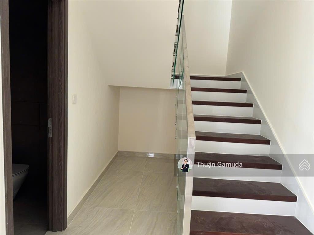 Chỉ 12,5tỷ  dt 160m2  4pn4wc duplex thông tầng diamond centery vị trí đẹp, căn hộ có dt lớn nhất