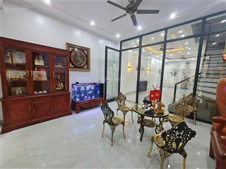 Bán nhanh liền kề đô nghĩa 76m2 hoàn thiện đẹp 5 tầng đủ nội thất. giá bán chỉ 16 tỷ, sổ đỏ lâu dài