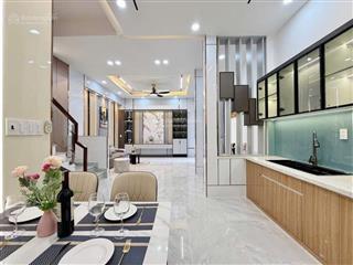 Ban nha thông nhất phương 16 go vấp diện tích 5,5 x 10 gia 5,65 ty