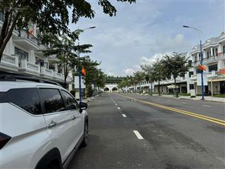 Sở hữu nhà phố 1 trệt 2 lầu, sổ riêng giá chưa tới 3 tỷ  0976 292 ***