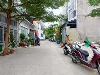 Nhà ngay ủy ban phường thạnh lộc tl37 ngã tư ga 2km hẻm 7m khu nhà phố p.thạnh lộc quận 12