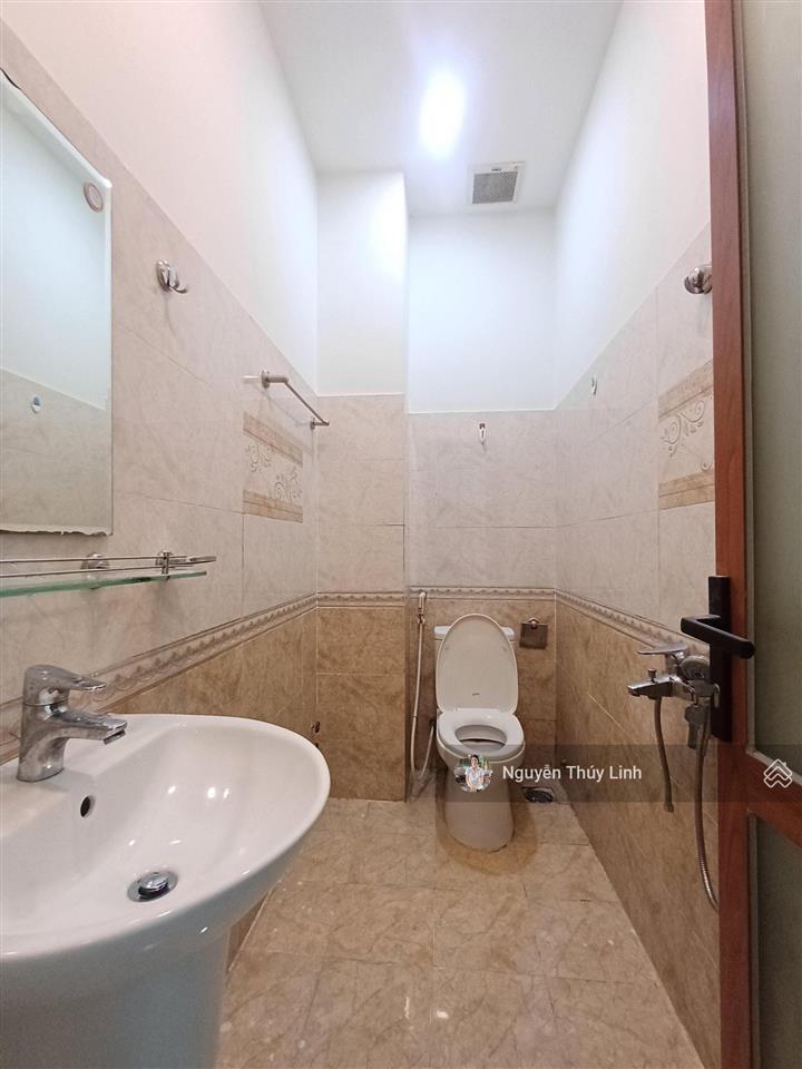 Nhà phố ngã tư ga thạnh xuân  quận 12 (hà huy giáp  tô ngọc vân 300m)