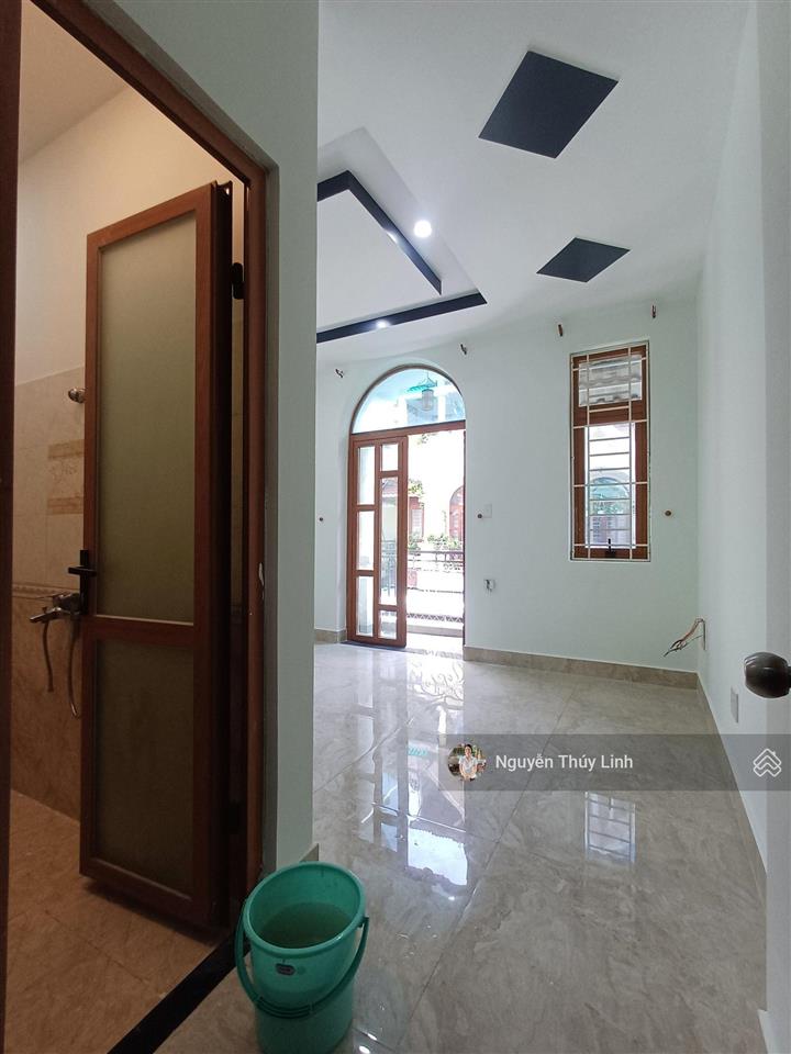 Nhà phố ngã tư ga thạnh xuân  quận 12 (hà huy giáp  tô ngọc vân 300m)