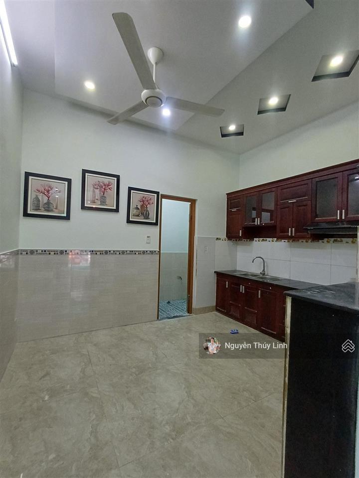 Nhà phố ngã tư ga thạnh xuân  quận 12 (hà huy giáp  tô ngọc vân 300m)