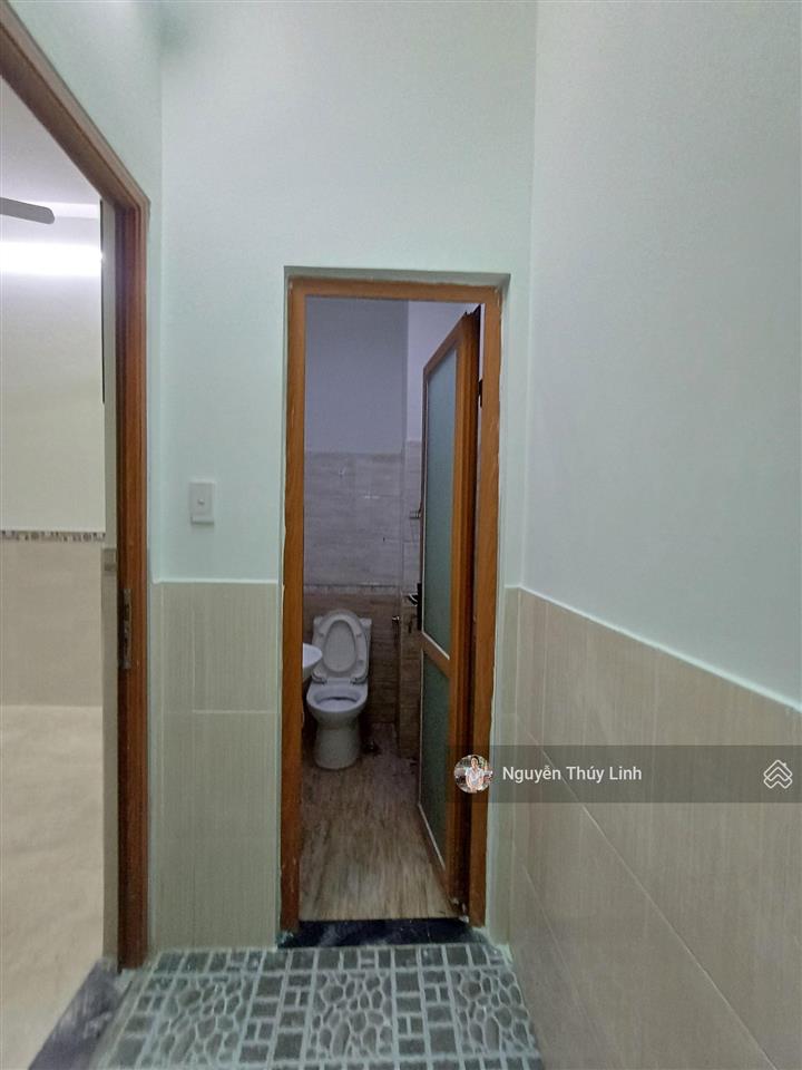Nhà phố ngã tư ga thạnh xuân  quận 12 (hà huy giáp  tô ngọc vân 300m)