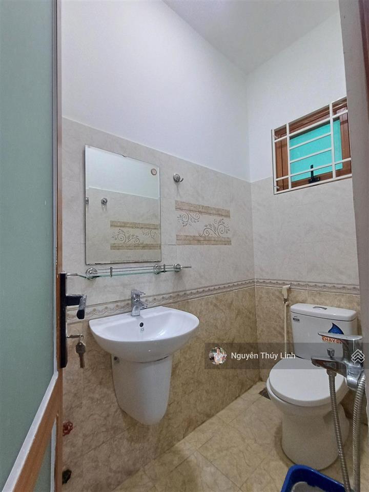 Nhà phố ngã tư ga thạnh xuân  quận 12 (hà huy giáp  tô ngọc vân 300m)