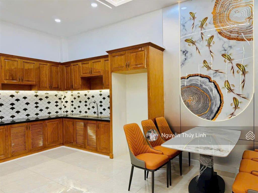Nhà mặt tiền đường nhựa thông xe tải tx33  phường thạnh xuân  quận 12