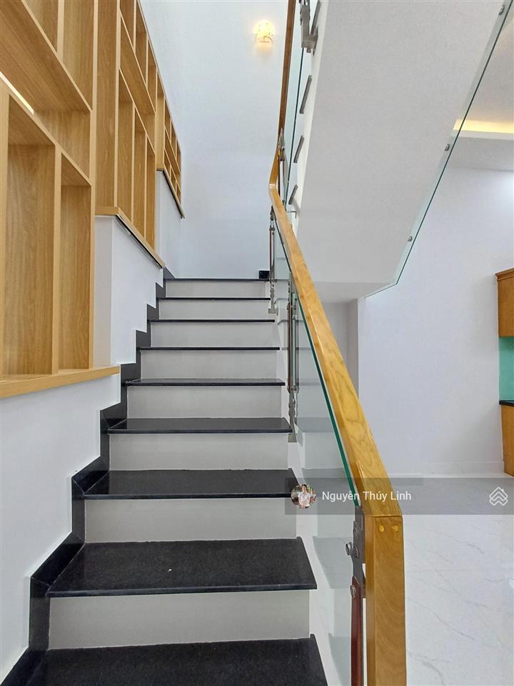 4.69 tỷ nhà phố tl15 ngã tư ga phường an phú đông quận 12 ( nhà mới, thiết kế hiện đại)