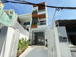 Nhà 3 tầng kiệt đẹp sân vườn Trần Cao Vân