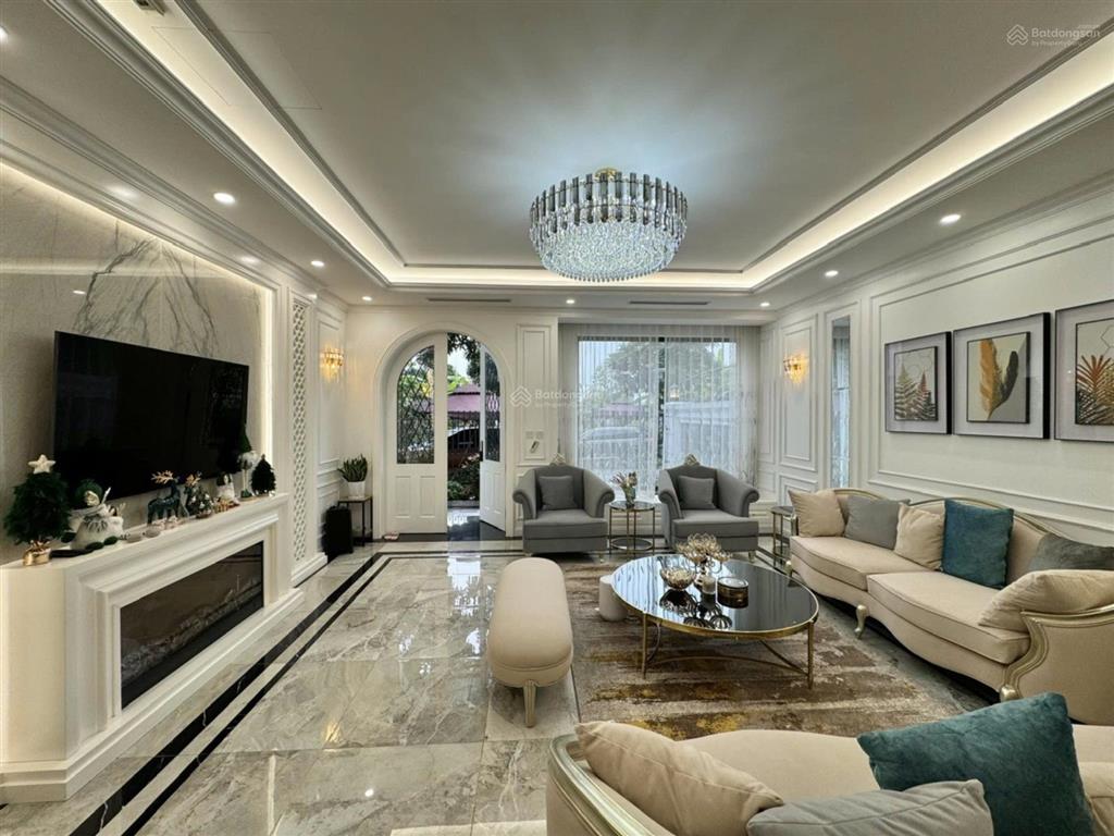 Chính chủ cần bán gấp biệt thự tuylip đông nam, khu bên hồ harmony  xem nhà 0975 862 ***