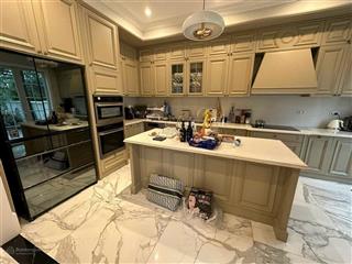 Sang úc định cư , cần nhượng lại biệt thự nguyệt quế hồ harmony , sổ đỏ cất két