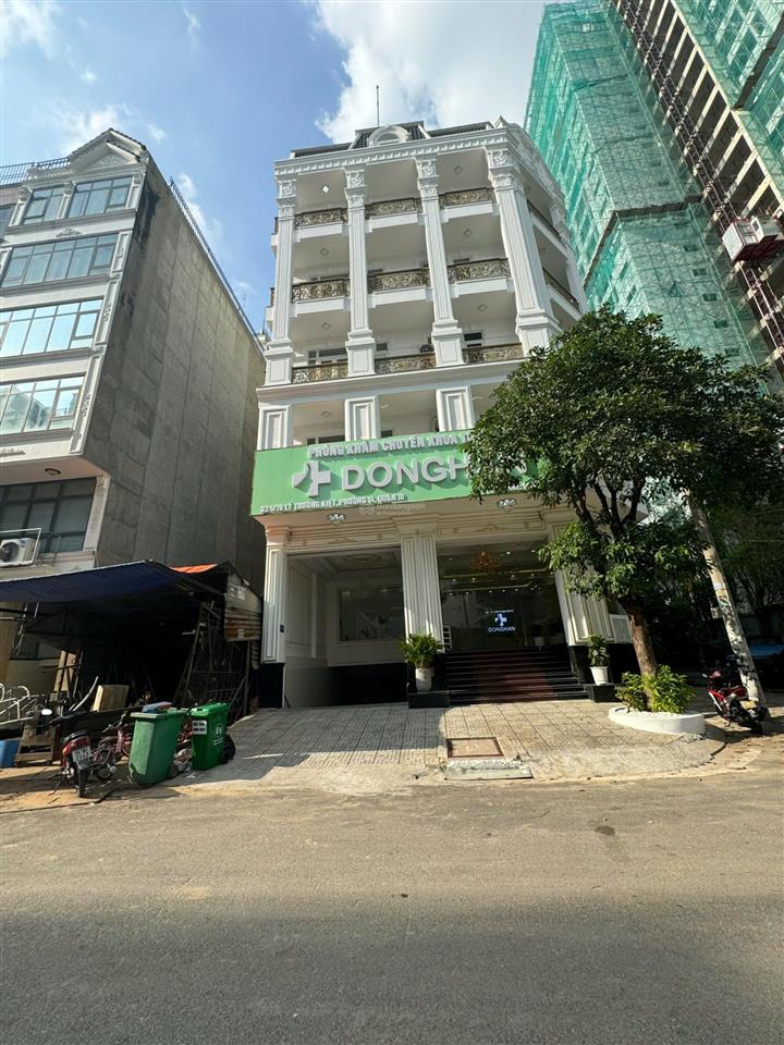 Lời ngay 30 tỷ tòa nhà mặt tiền lê hồng phong, p. 10, q. 10  dt 10x25m hầm 9 tầng  hdt 400tr/th