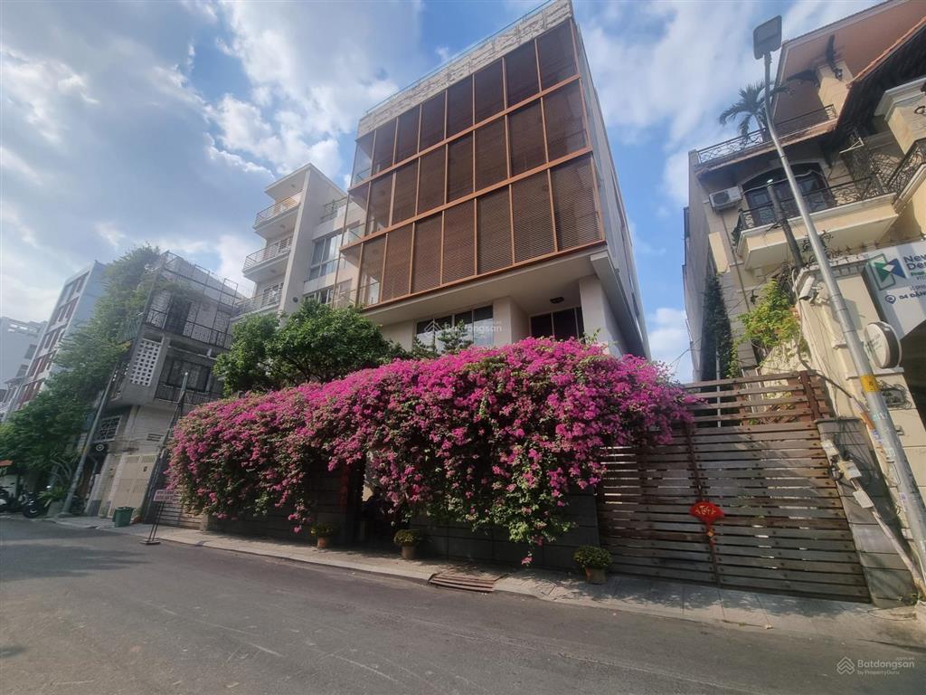 Khuôn đất lớn mặt tiền ngay trần quang khải, q. 1  dt 14x26m cn 370m2. ctxd hầm 8 tầng chỉ 105 tỷ