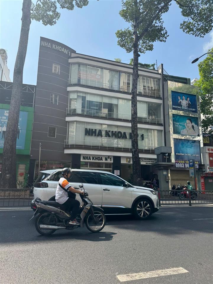 Bán gấp mặt tiền võ văn tần, phường 5, quận 3. căn góc 2 mặt tiền 2 chiều 7.2x20m 5 tầng, chỉ 70 tỷ