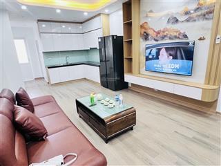 Em chính chủ cần bán căn hộ 803a toà tân việt tower full nội thất ban công đông nam