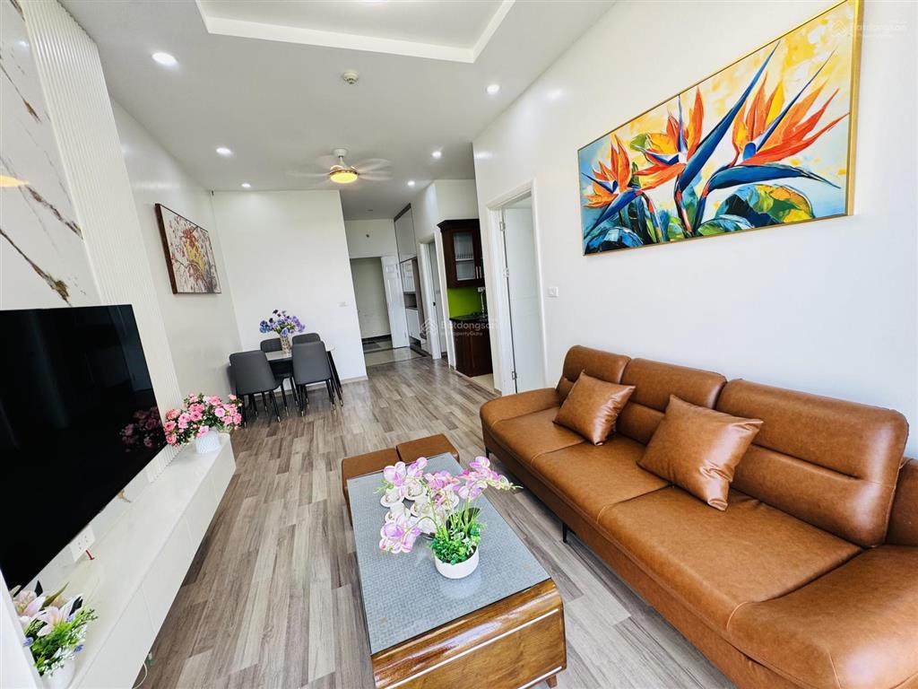 Chính chủ em bán nhanh căn hộ tầng 23 tòa 32a golden an khánh view 3 hồ full nội thất. sẵn sổ